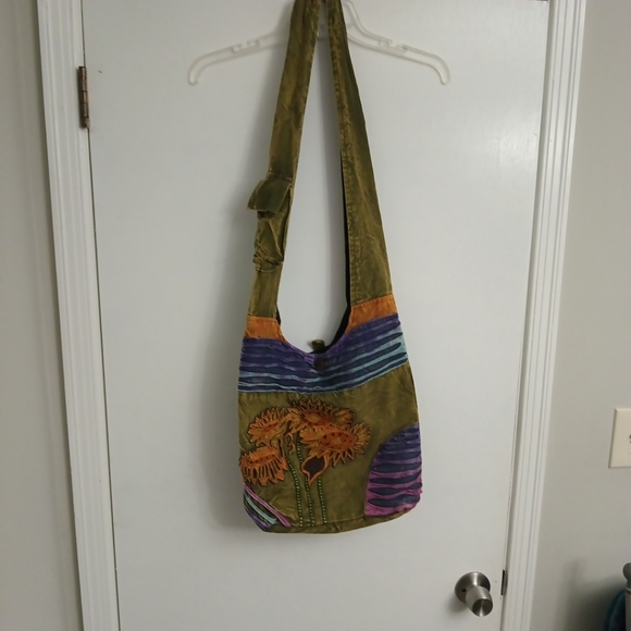 Olive Green Embroidered Crossbody Bag with Floral Appliqué - Picture 5 of 10